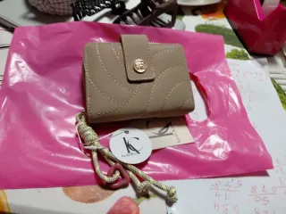 Monedero camel sin estrenar