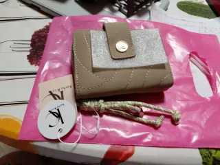 Monedero camel sin estrenar