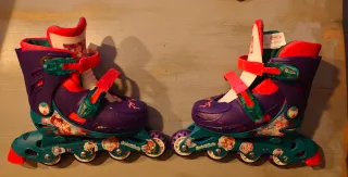 Patines infantiles morados y turquesa