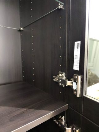 Vitrina Besta 3 puertas Ikea