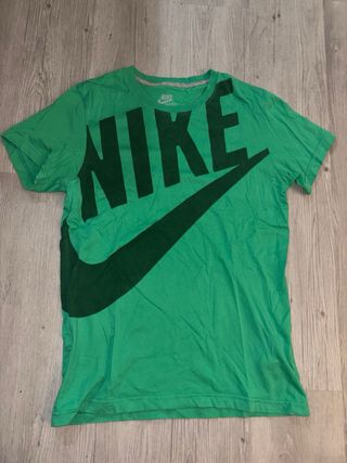 Camiseta Nike Verde Talla M