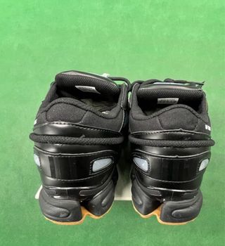 Raf Simons x Adidas Ozweego 3 negociación aceptada