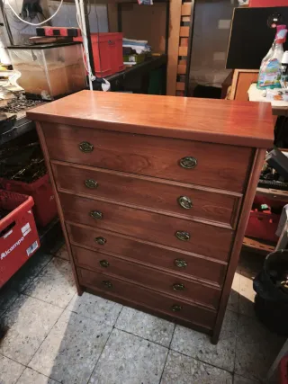 Cajonera de madera maciza