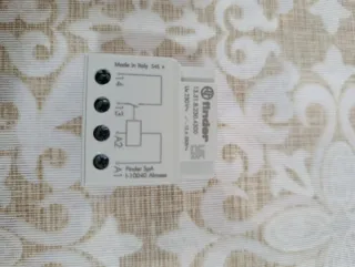 Finder 13 Series Interruttore 12V AC