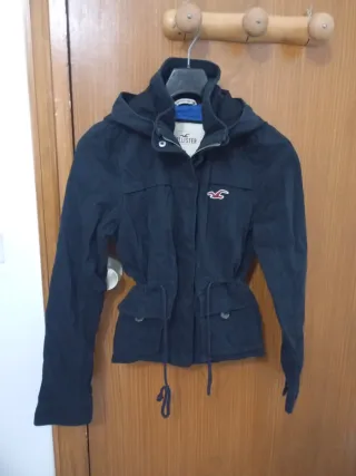 Chaqueta Hollister azul marino talla M