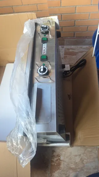 Plancha Eléctrica Profesional Malka 74cm