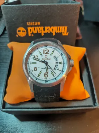 Reloj Casio Quartz Negro y Plateado