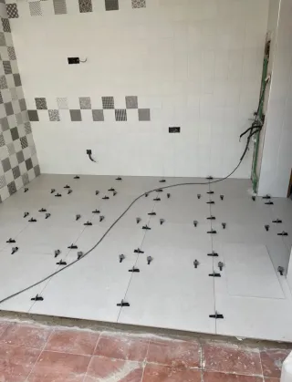 Empresa constructora, Empresa Instaladora.