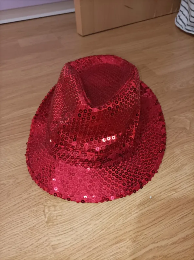 Gorro lentejuelas rojo