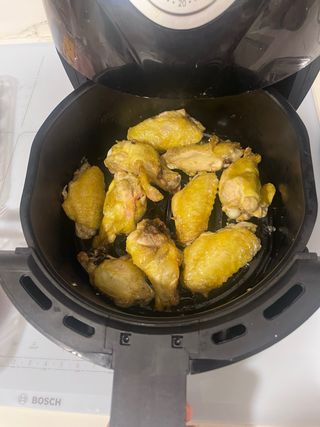 Freidora de aire Salter negra