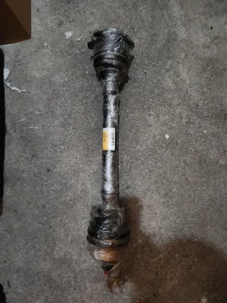 Veio de transmissão Audi A6 C5 4B0407451CX