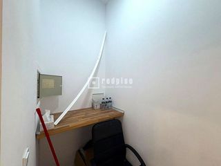 Local comercial en venta en Zona Puerto Deportivo en Fuengirola