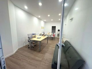 Local comercial en venta en Zona Puerto Deportivo en Fuengirola