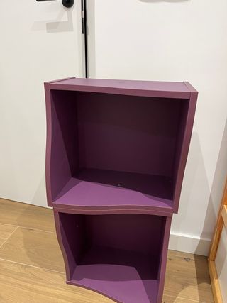 Estantería morada de suelo o para colgar