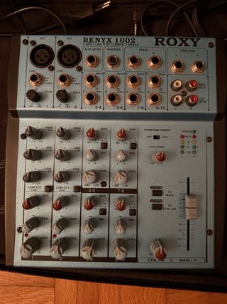 Mesa de Mezclas Roxy Renyx 1002