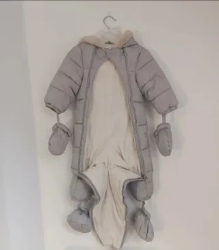 Buzo abrigo de bebé