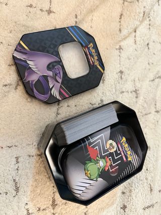 Pack Cartas Pokémon + Latas Coleccionables