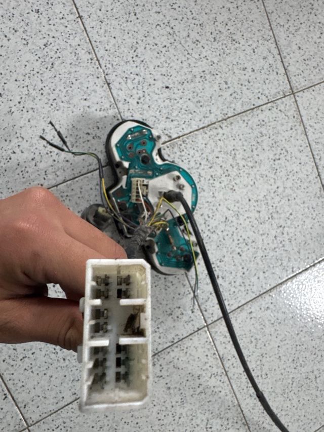 Cuadro Cuentakilómetros Peugeot Speedfight 2 49