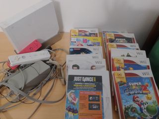 Consola Nintendo Wii + Mandos y Juegos