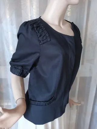Blusa H&M negra manga corta