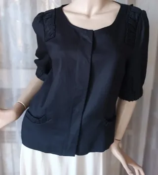 Blusa H&M negra manga corta