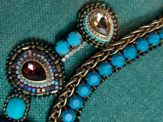 Gargantilla de pedrería