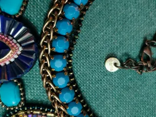 Gargantilla de pedrería