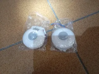 Sensor de presencia blanco