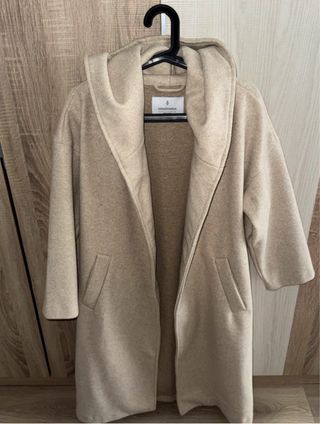 Abrigo Stradivarius Beige Mujer