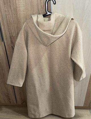 Abrigo Stradivarius Beige Mujer