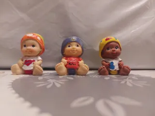 Lote 3 figuras bebé pelón