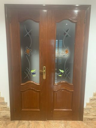 7 Puertas Macizas Madera Oscura