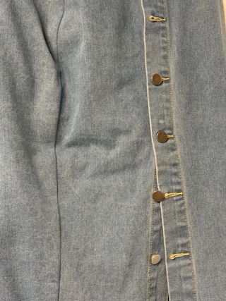 Falda vaquera midi botones