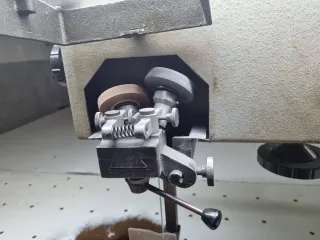 Sierra cinta Riba 120 corte textil con soplado