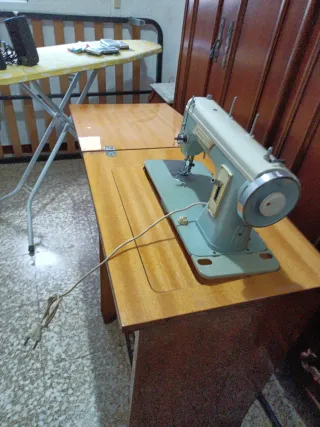 Máquina de coser Sigma vintage