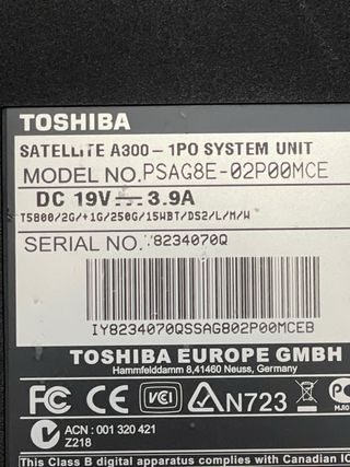 Portátil Toshiba Negro/Plateado