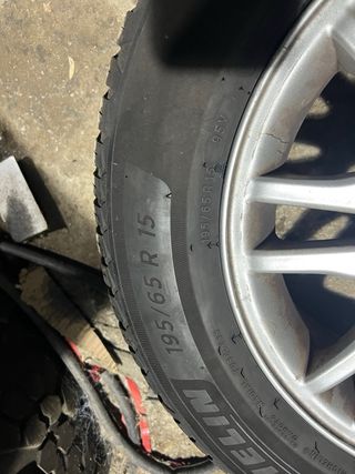 Llantas Volvo C30 195/65/15 95V
