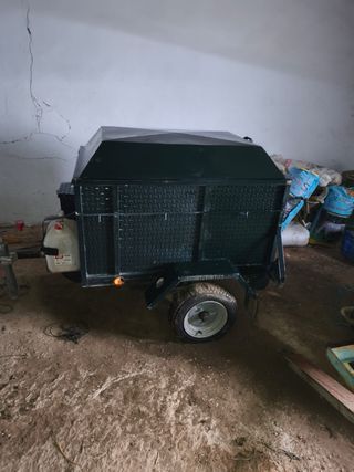 Remolque de galgos verde