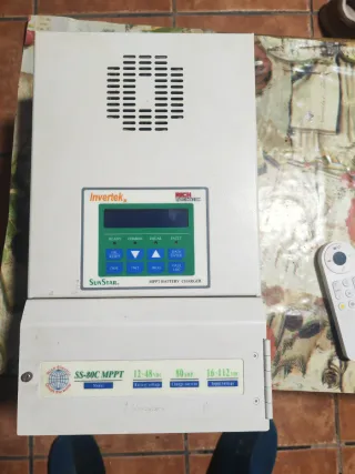 Regulador Carga Solar Invertek SS-80C MPPT