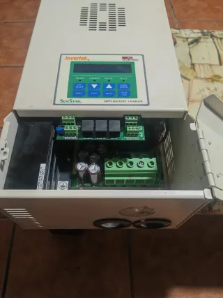 Regulador Carga Solar Invertek SS-80C MPPT