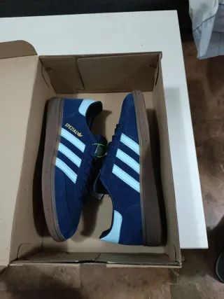 Adidas Spezial Azul Marino y Marrón