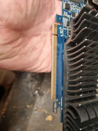 Tarjeta Gráfica ASUS NVIDIA GEFORCE GT 610 1GB GT6