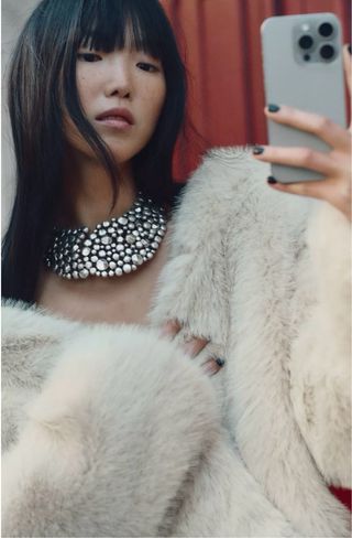 Collar bolas metálicas