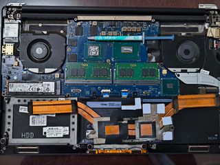 Dell XPS 15 7590 i7 16GB GTX 1650 Nueva Batería