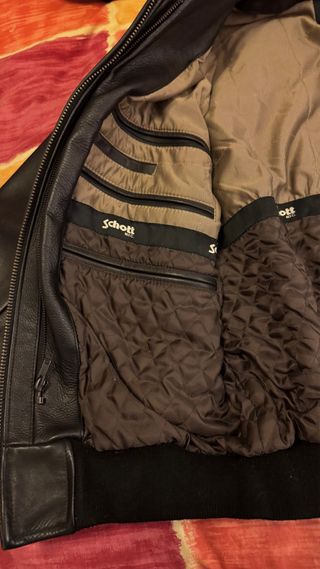 Chaqueta Schott NYC Cuero Aviador Negra.