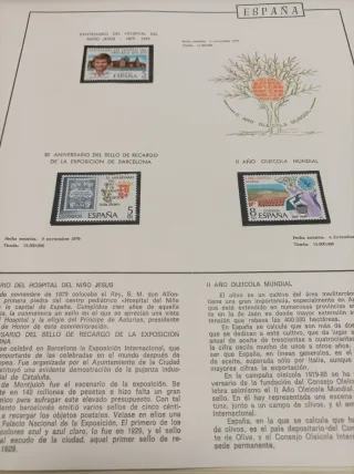 33 Sellos 1979 en hojas y filoestuches originales