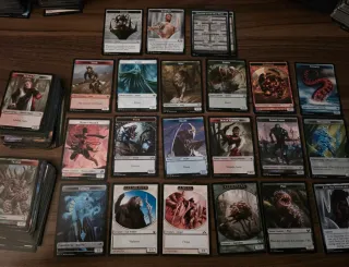 Set 104 Tokens y Emblemas MTG