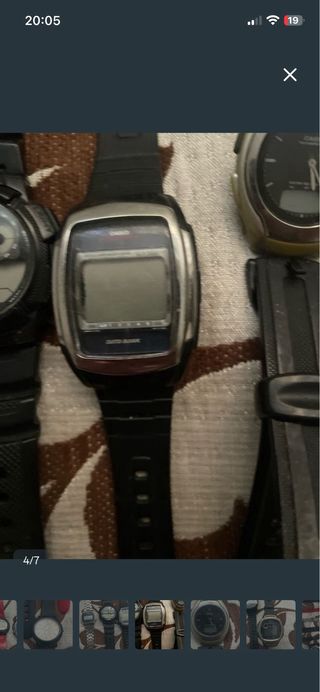 Relojes Casio Negro y Rojo