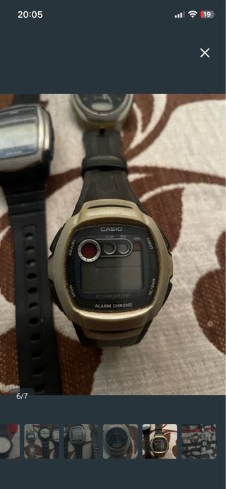 Relojes Casio Negro y Rojo