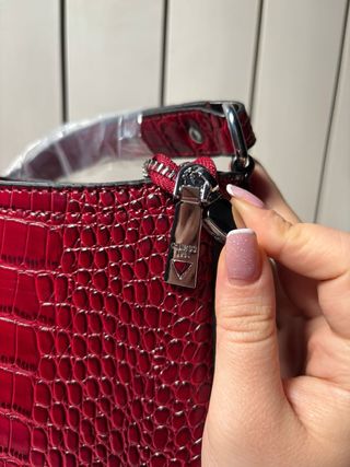 Bolso Guess Negro Cocodrilo